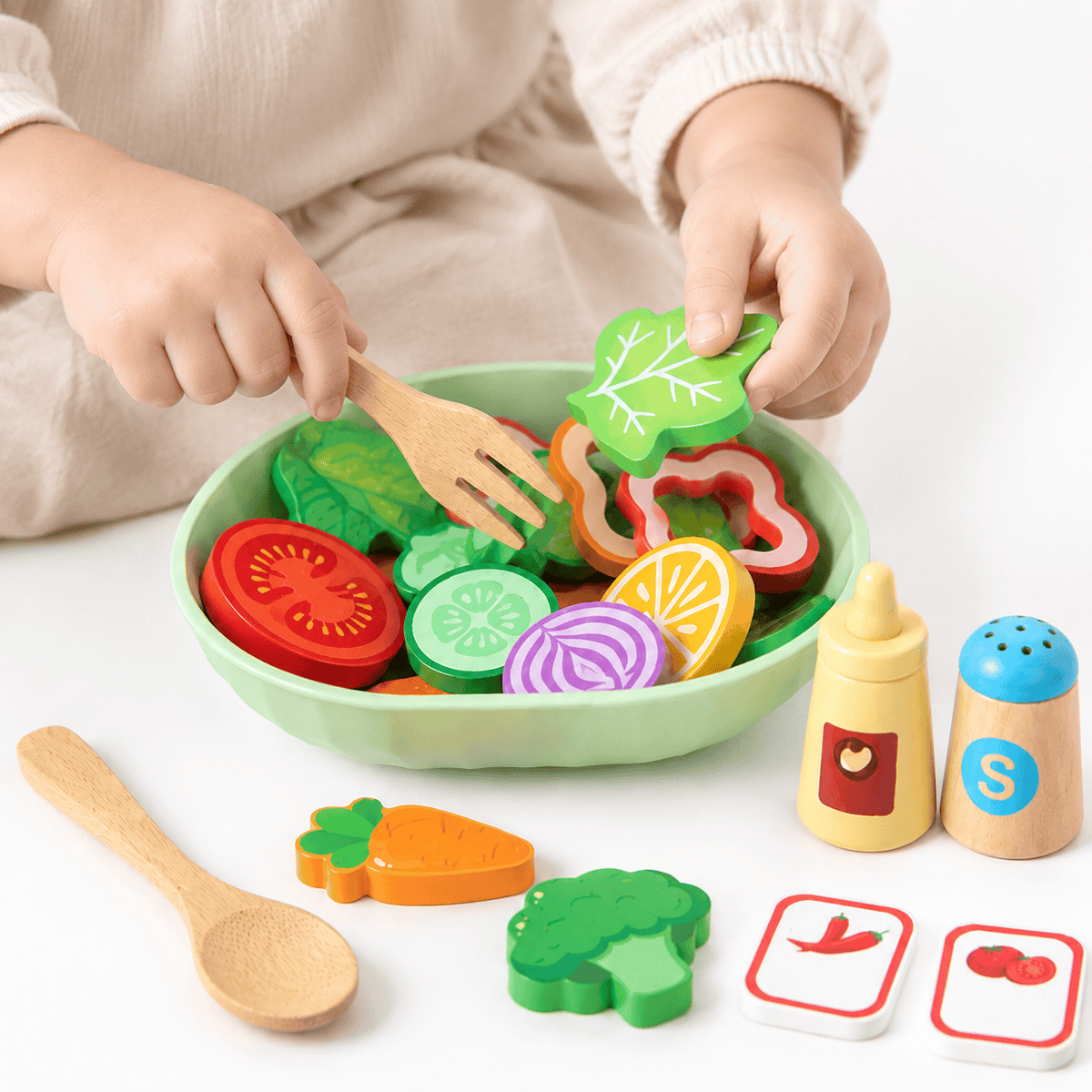 Montessori Wooden Salad Play Set for Kids - Kitchen Pretend Play Toy