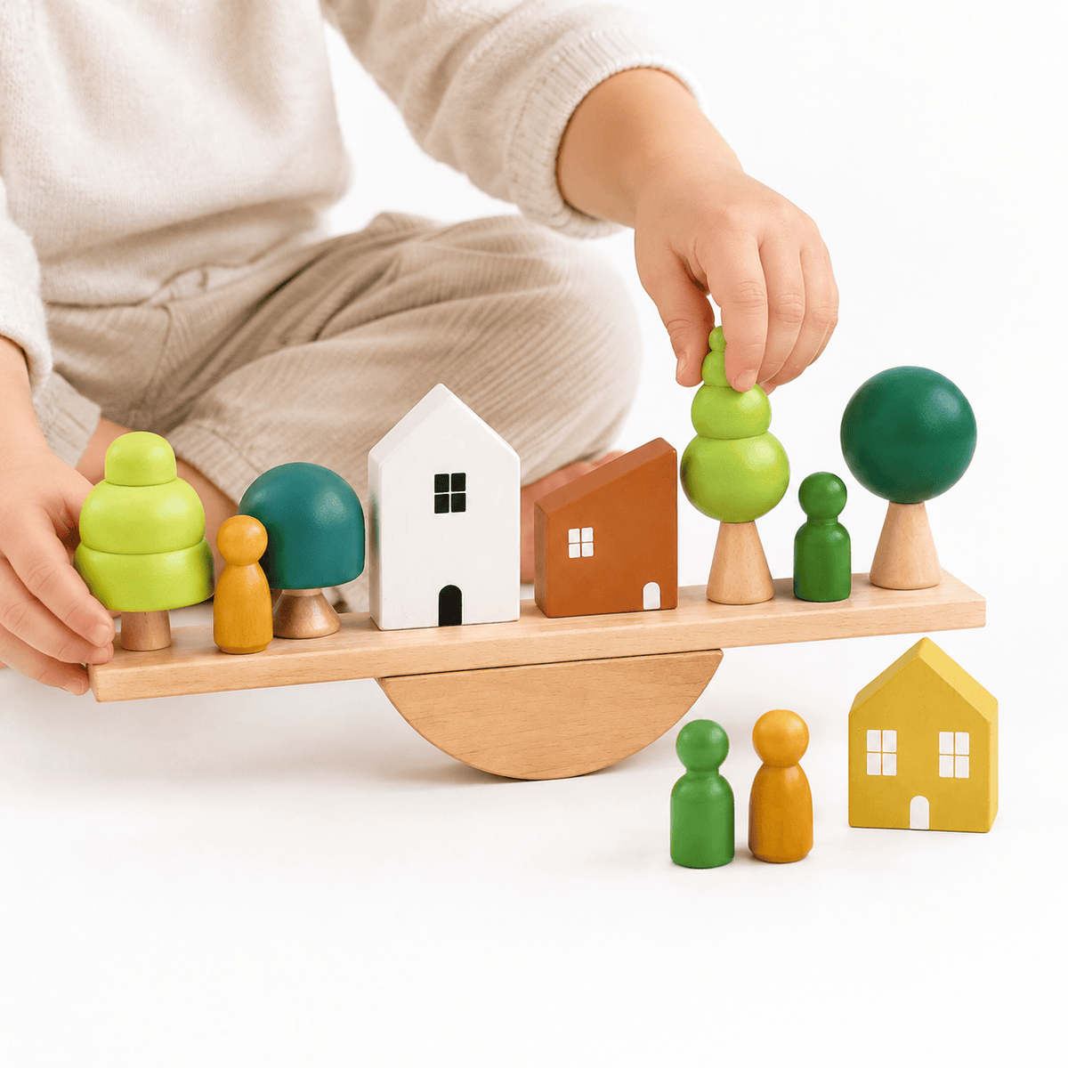 Wooden Montessori Balance Game with Forest Figures for Kids